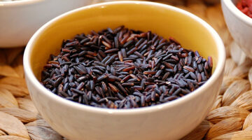A bowl of black rice.